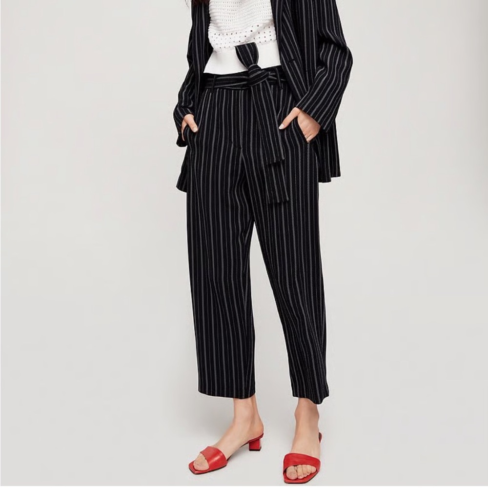 Aritzia Wilfred Black Pinstripe Cropped Pants